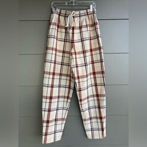Aritizia Wilfred Soleste Red and Cream Plaid Elastic Waistband Pants